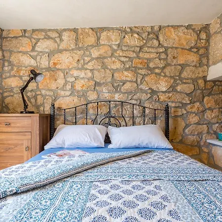 Apartmán Old Stone House With A Heated Pool Polje (Krk)