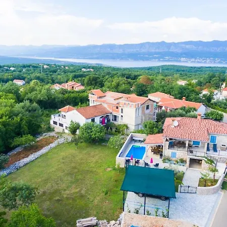 Old Stone House With A Heated Pool * Polje (Krk)