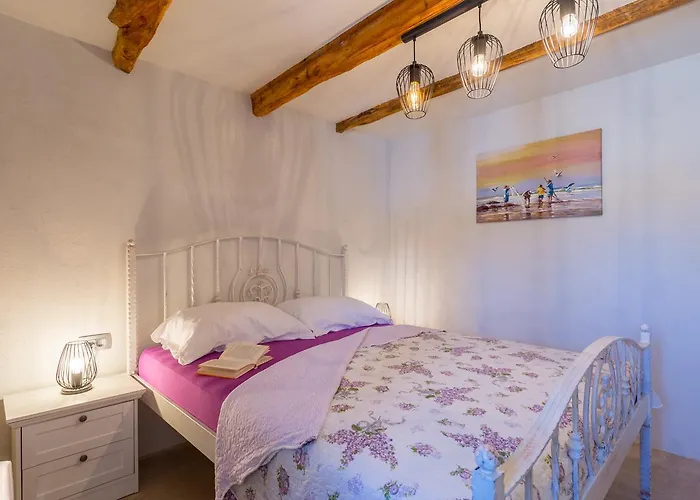 Old Stone House With A Heated Pool * Polje (Krk)