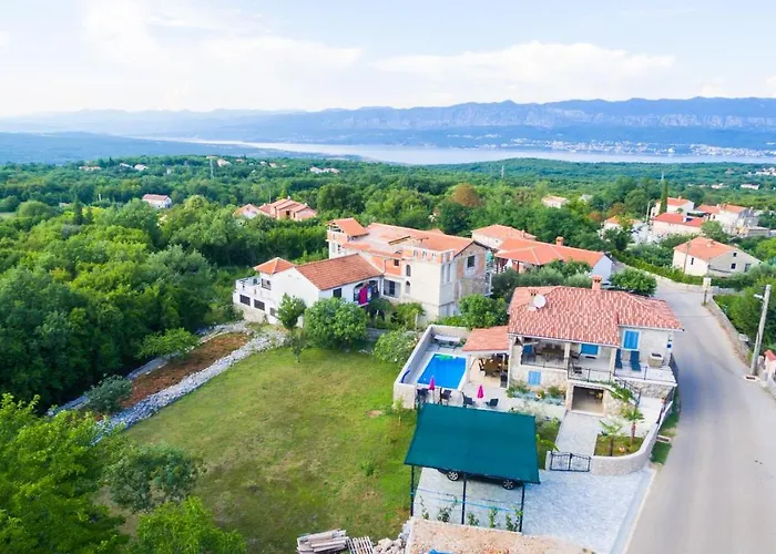 Old Stone House With A Heated Pool * Polje (Krk)