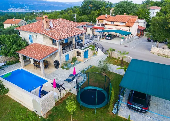 Old Stone House With A Heated Pool *